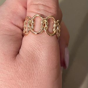 Kendra Scott rose gold size 9 link ring